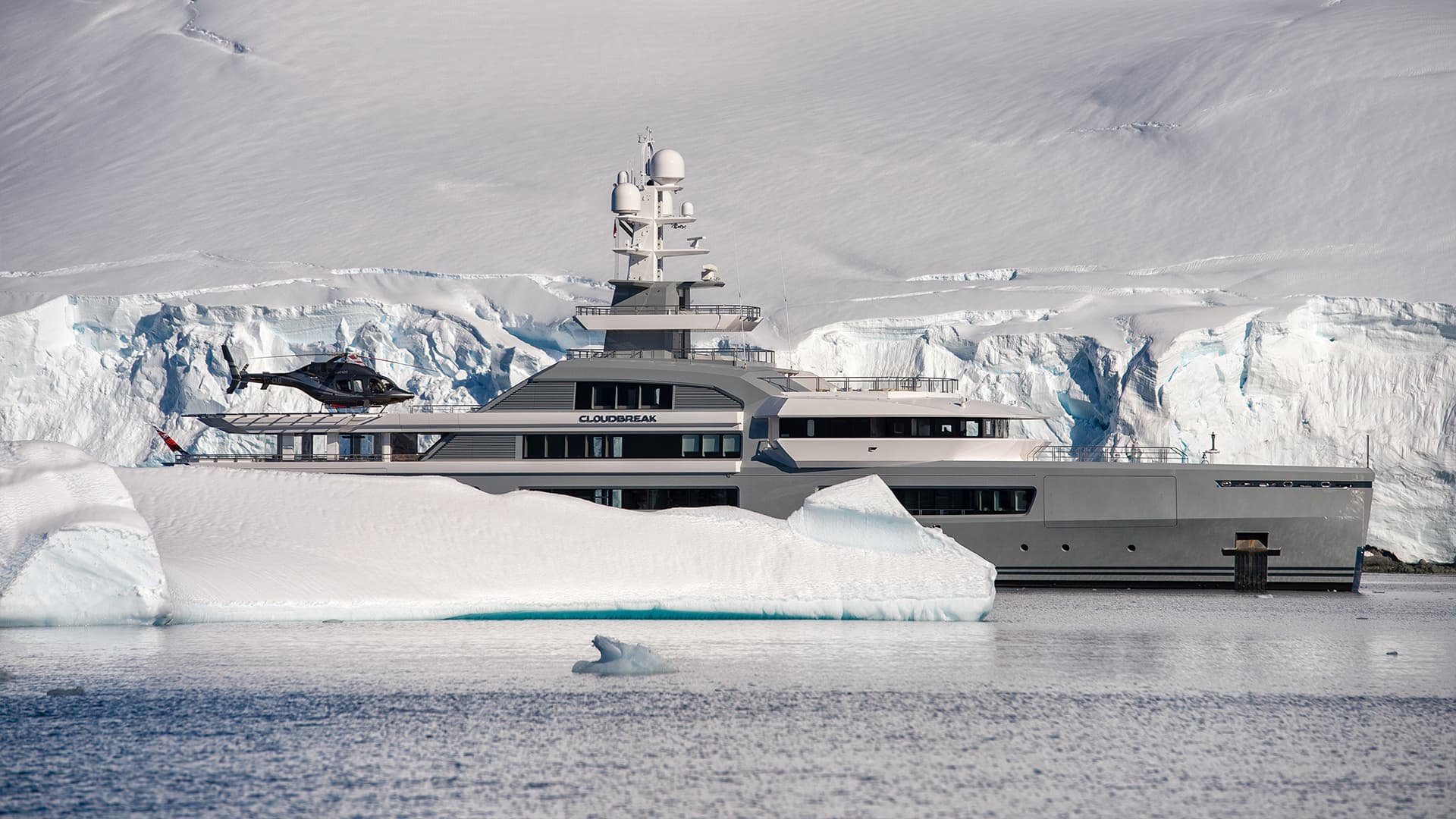 The first SeaXplorer expedition superyacht has been sold