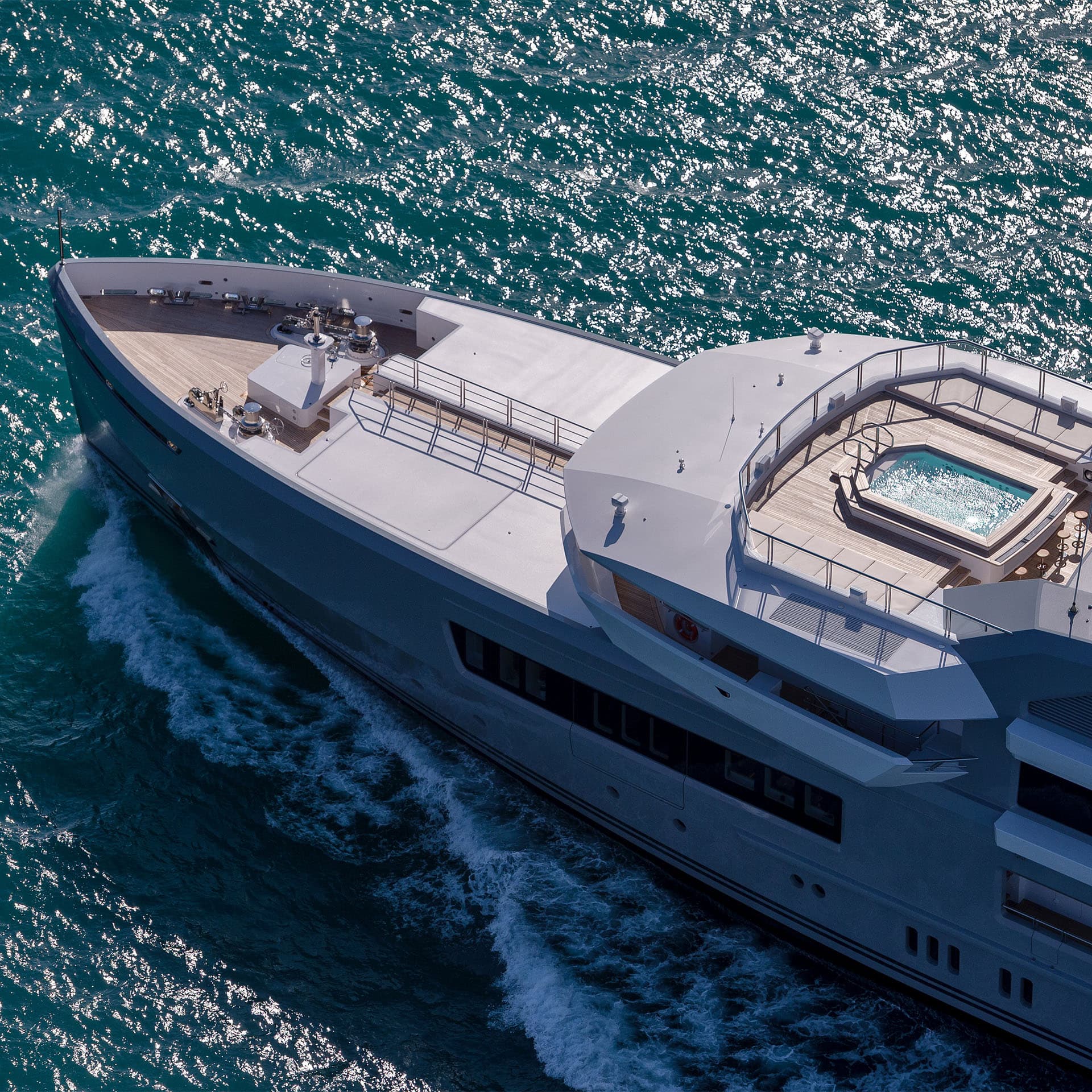 Cloudbreak Expedition Yacht | Exterior