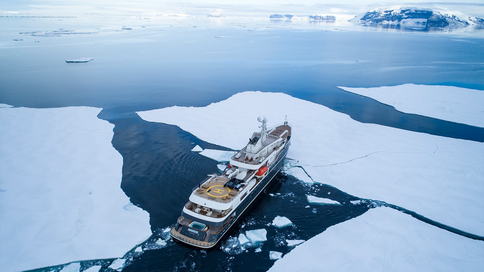 Legend Expedition Yacht | Antarctica Peninsula | Exterior