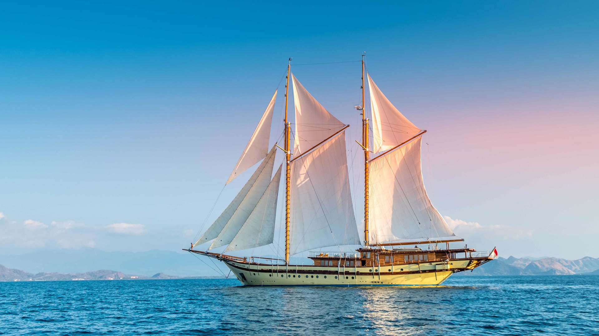 Lamima | Yacht Charter | EYOS Expeditions