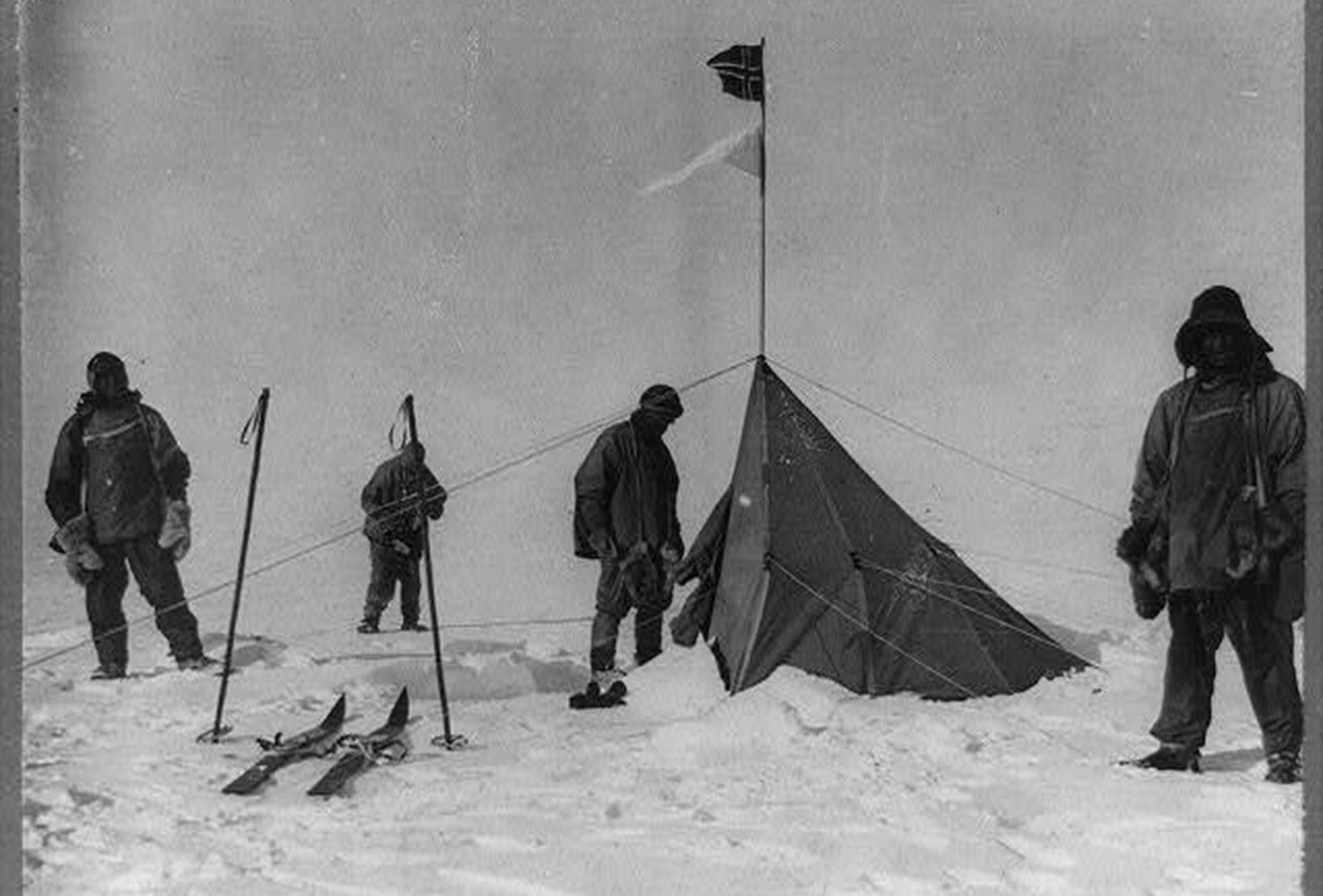 Members of the Terra Nova expedition at the South Pole